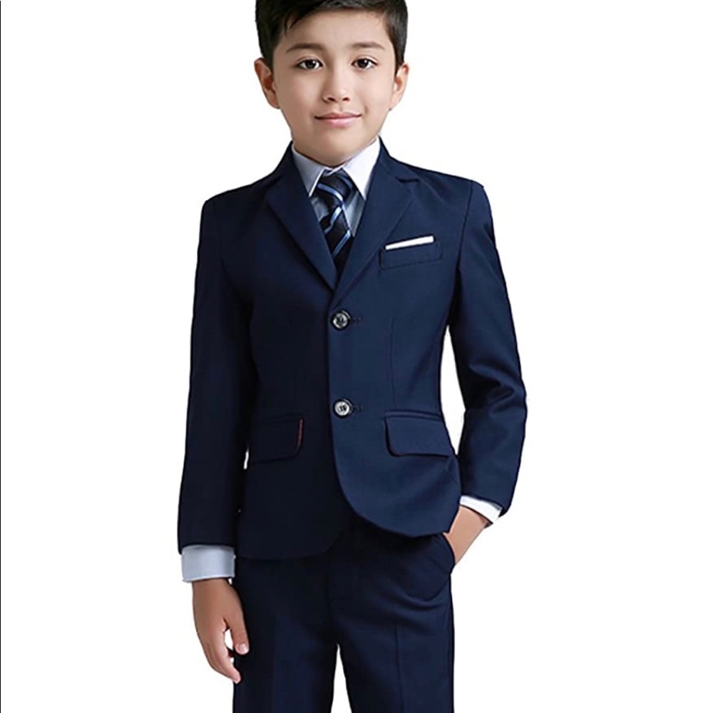 NWT- YuanLu Boys Suits 5 Piece Navy Suit Set